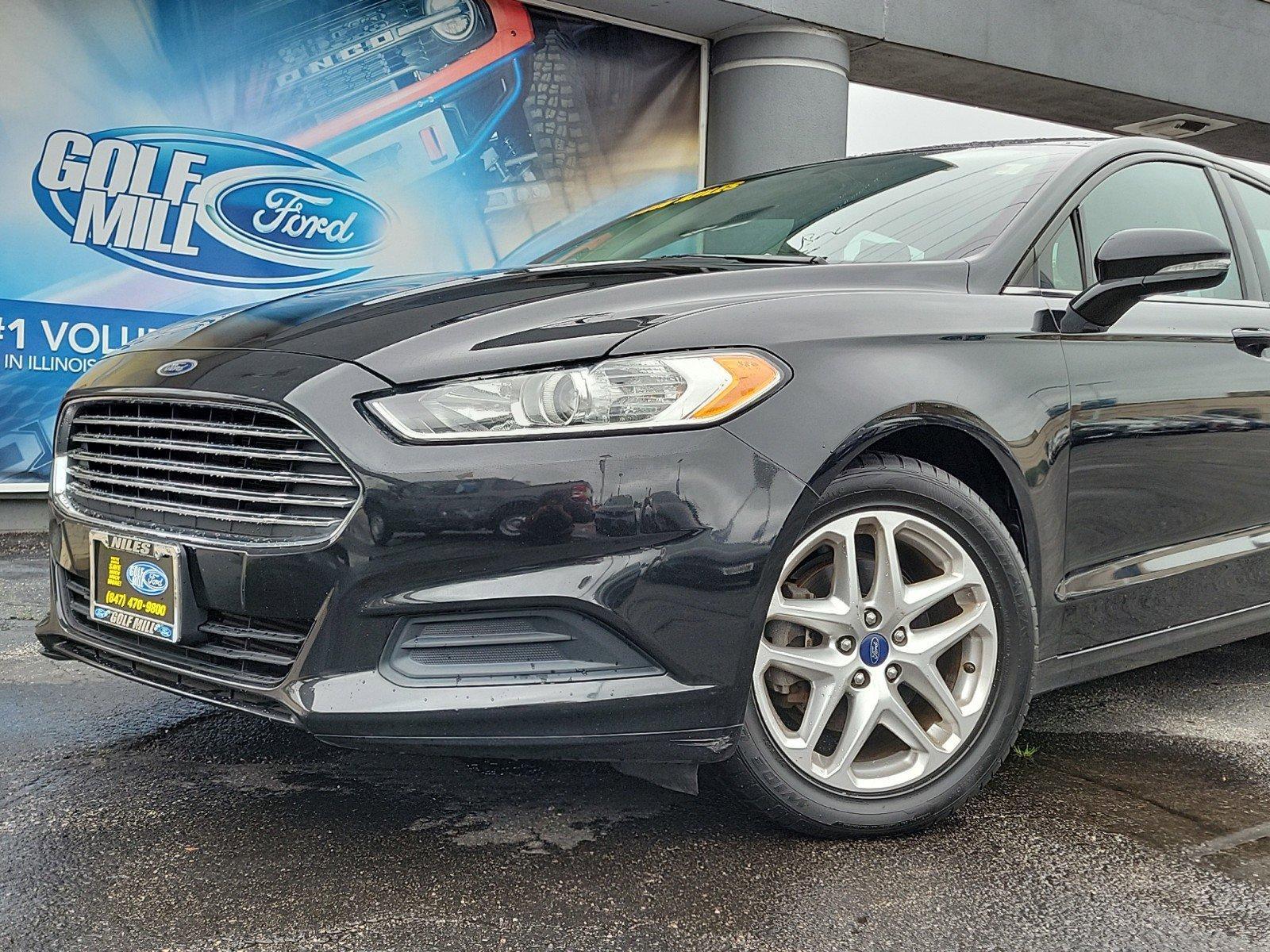 2013 Ford Fusion Vehicle Photo in Saint Charles, IL 60174