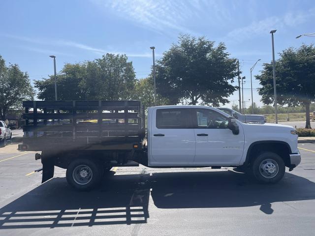 2024 Chevrolet Silverado 3500 HD CC Vehicle Photo in JOLIET, IL 60435-8135