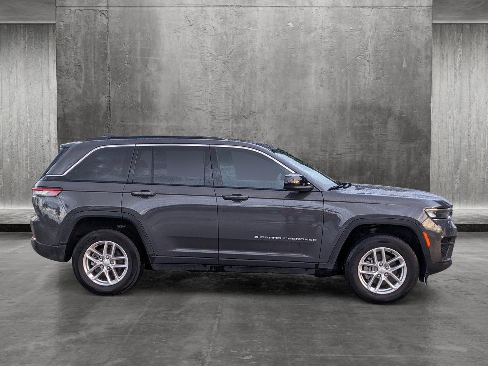 2024 Jeep Grand Cherokee Vehicle Photo in PEMBROKE PINES, FL 33024-6534