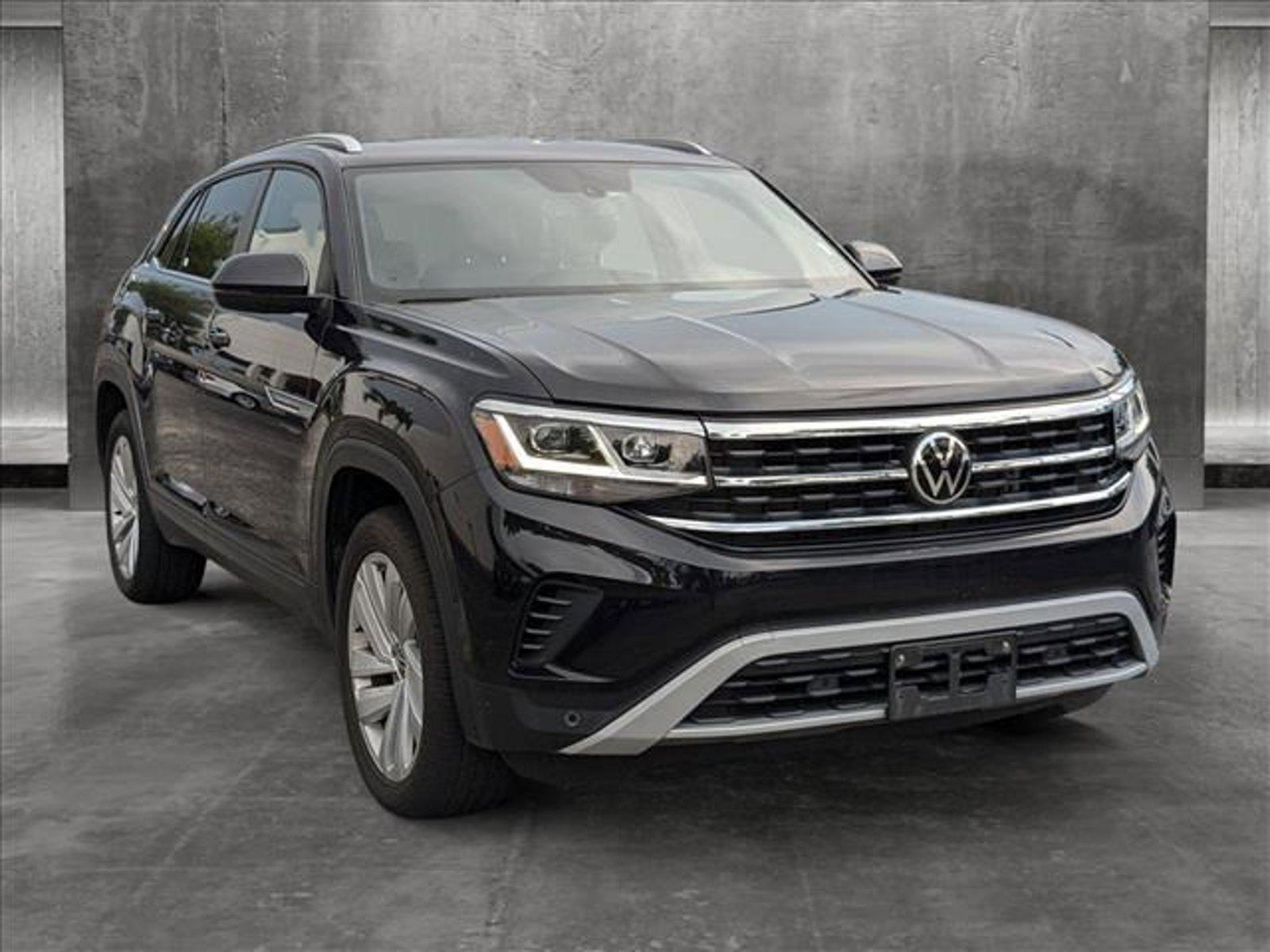 2022 Volkswagen Atlas Cross Sport Vehicle Photo in Tampa, FL 33614