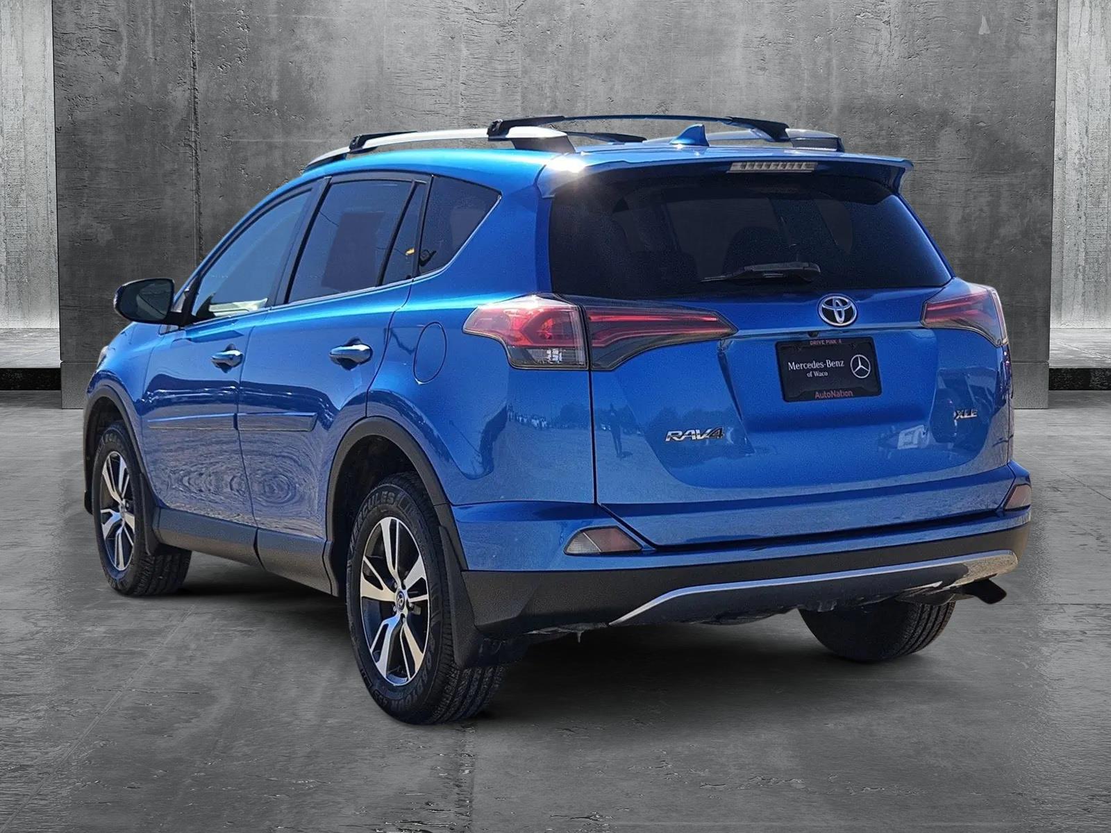 2018 Toyota RAV4 Vehicle Photo in Waco, TX 76710