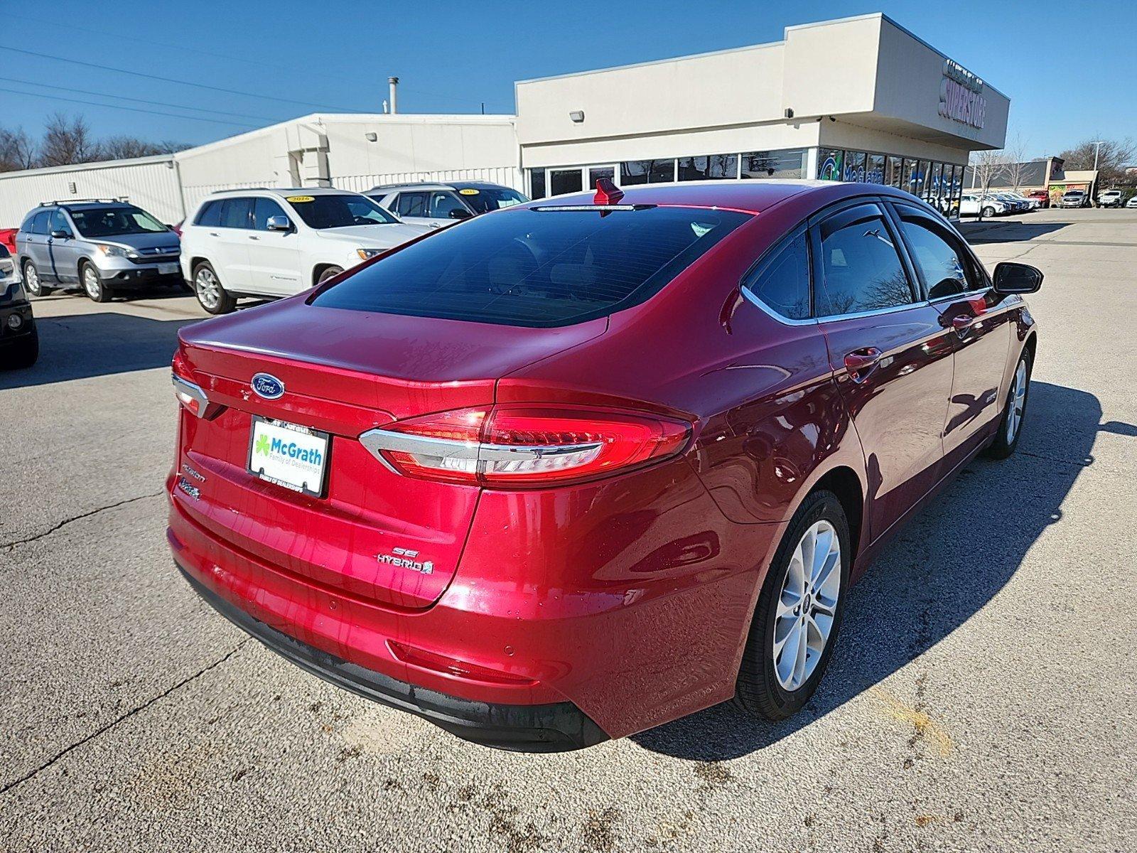 2019 Ford Fusion Hybrid Vehicle Photo in Cedar Rapids, IA 52402