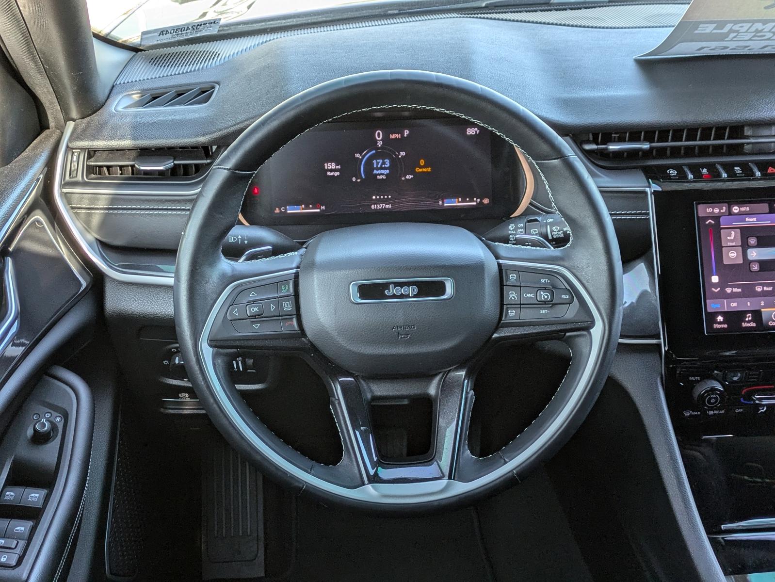 2021 Jeep Grand Cherokee L Vehicle Photo in Seguin, TX 78155