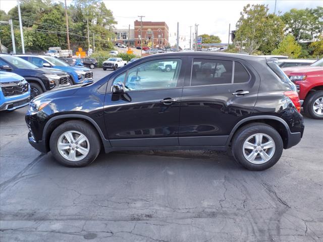 2021 Chevrolet Trax Vehicle Photo in TARENTUM, PA 15084-1435