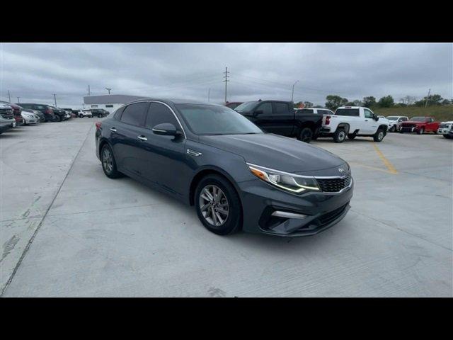 Used 2020 Kia Optima LX with VIN 5XXGT4L3XLG380826 for sale in Centralia, MO