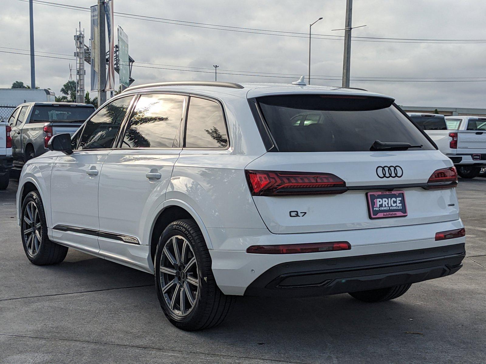 2024 Audi Q7 Vehicle Photo in MIAMI, FL 33172-3015