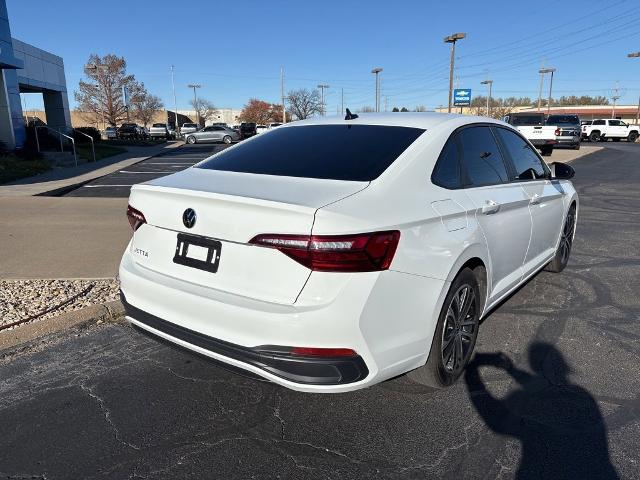 2024 Volkswagen Jetta Vehicle Photo in MANHATTAN, KS 66502-5036