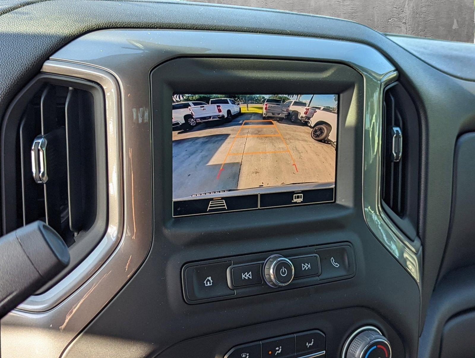 2024 Chevrolet Silverado 1500 Vehicle Photo in PEMBROKE PINES, FL 33024-6534