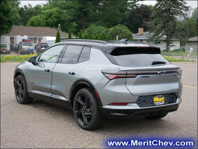 2024 Chevrolet Equinox EV Vehicle Photo in MAPLEWOOD, MN 55119-4794