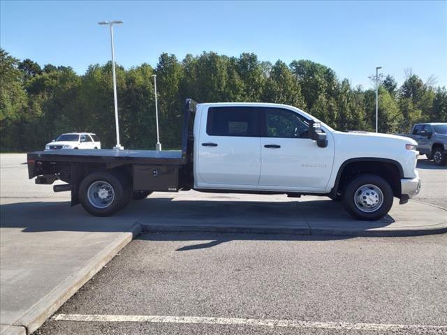 2024 Chevrolet Silverado 3500 HD Chassis Cab Vehicle Photo in EMPORIA, VA 23847-1235