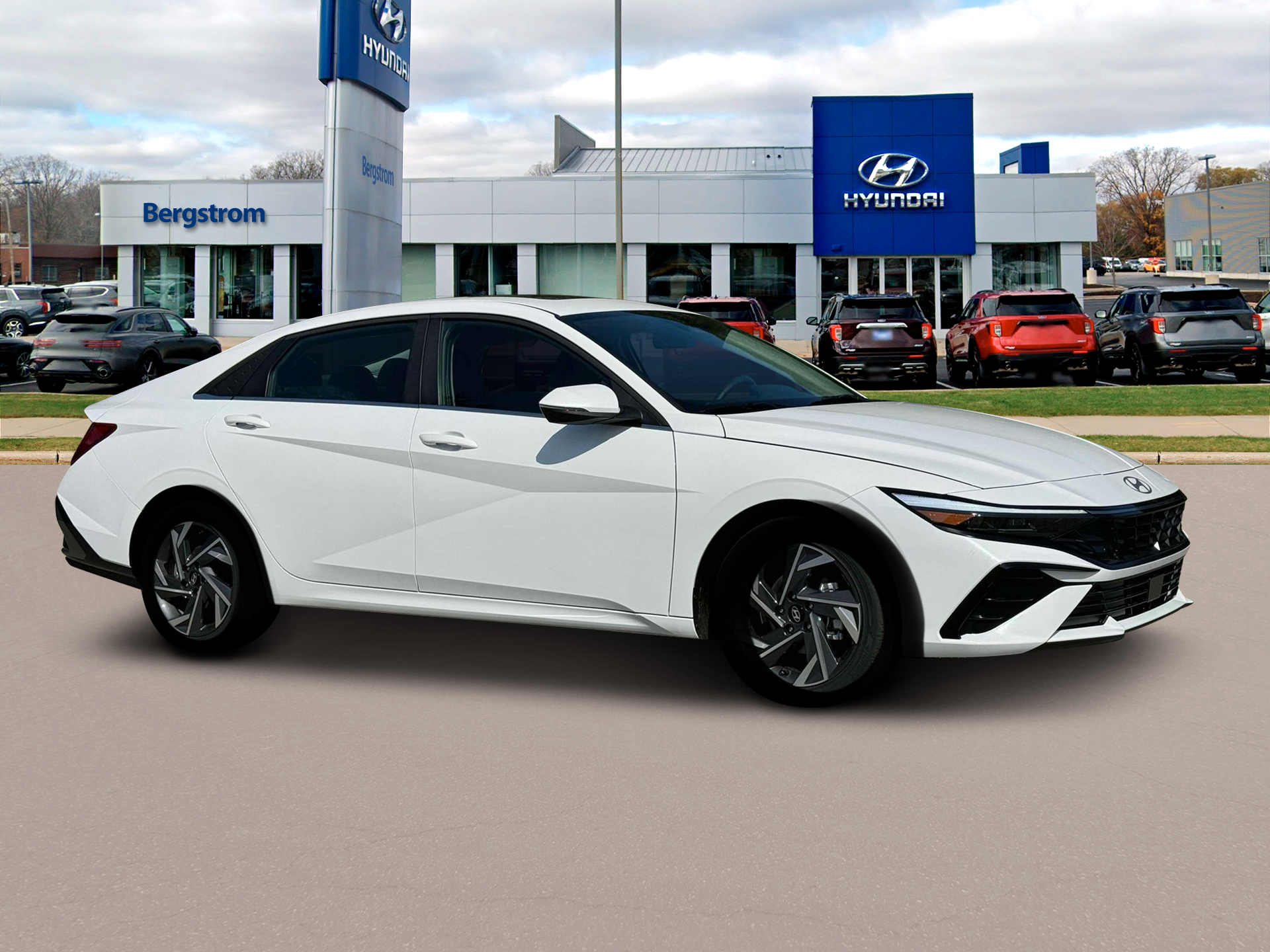 2025 Hyundai ELANTRA Hybrid Vehicle Photo in Green Bay, WI 54304