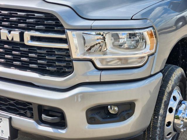 2024 Ram 3500 Vehicle Photo in Ennis, TX 75119-5114