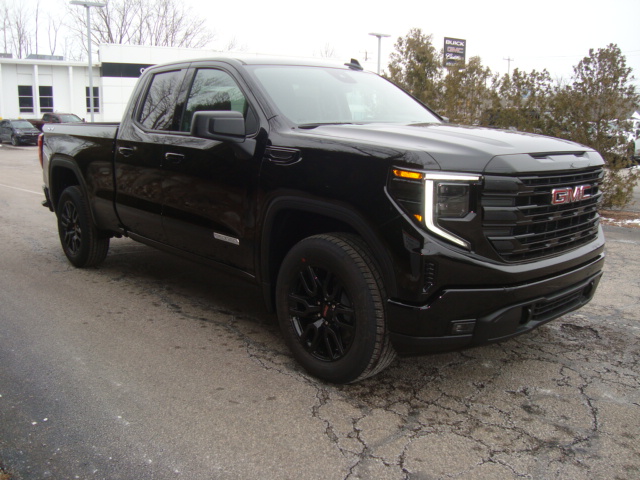 2024 GMC Sierra 1500 Vehicle Photo in PORTSMOUTH, NH 03801-4196