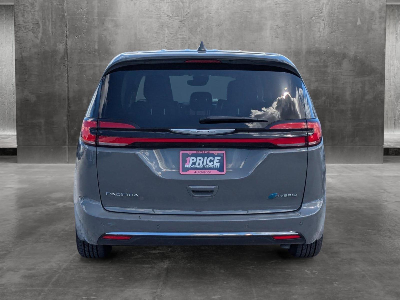 2022 Chrysler Pacifica Vehicle Photo in MIAMI, FL 33134-2699