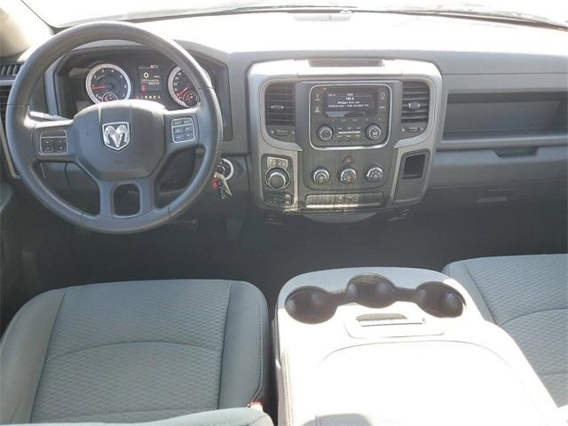 2015 Ram 1500 Vehicle Photo in GRAND BLANC, MI 48439-8139