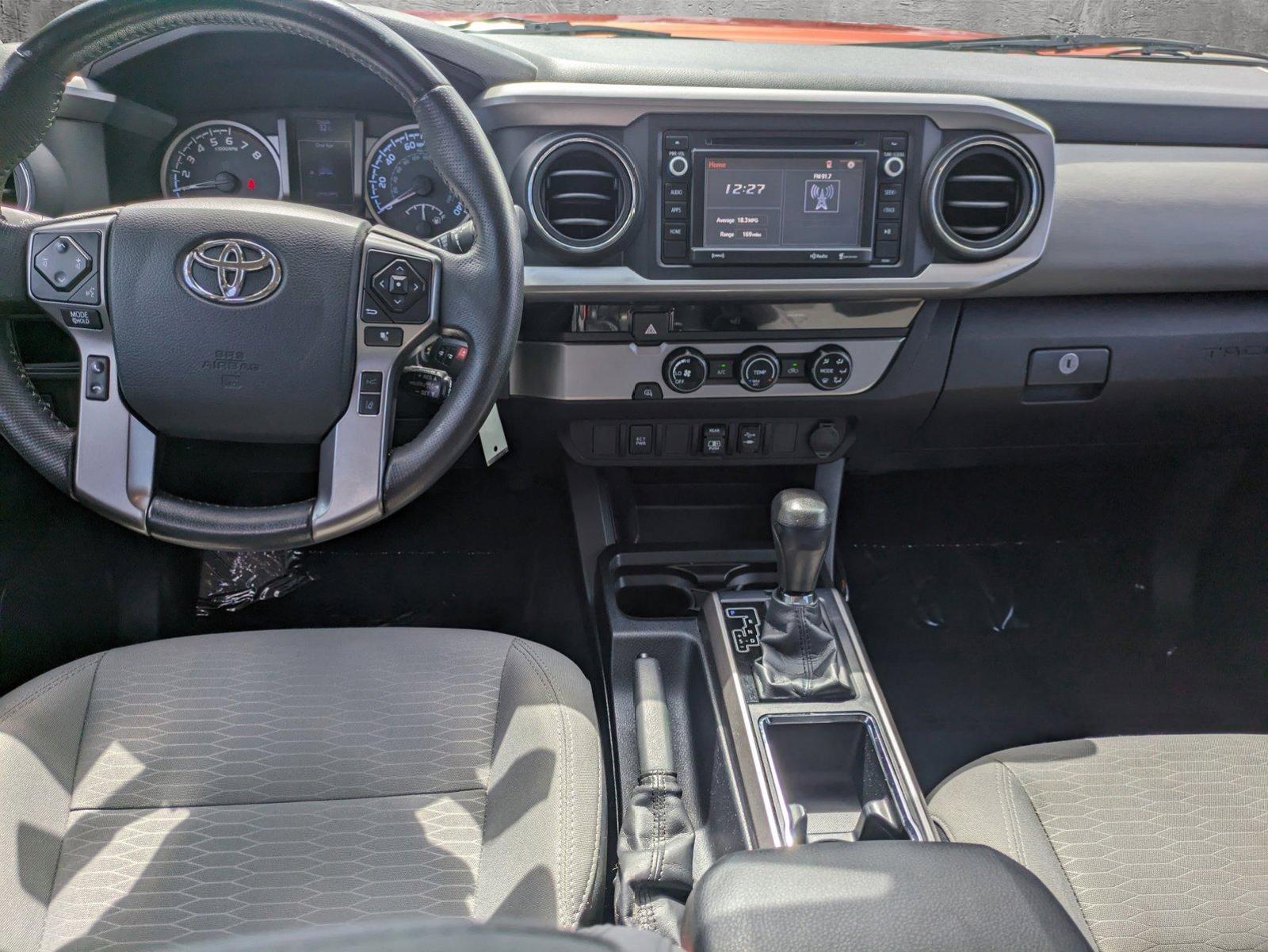 2018 Toyota Tacoma Vehicle Photo in Jacksonville, FL 32244