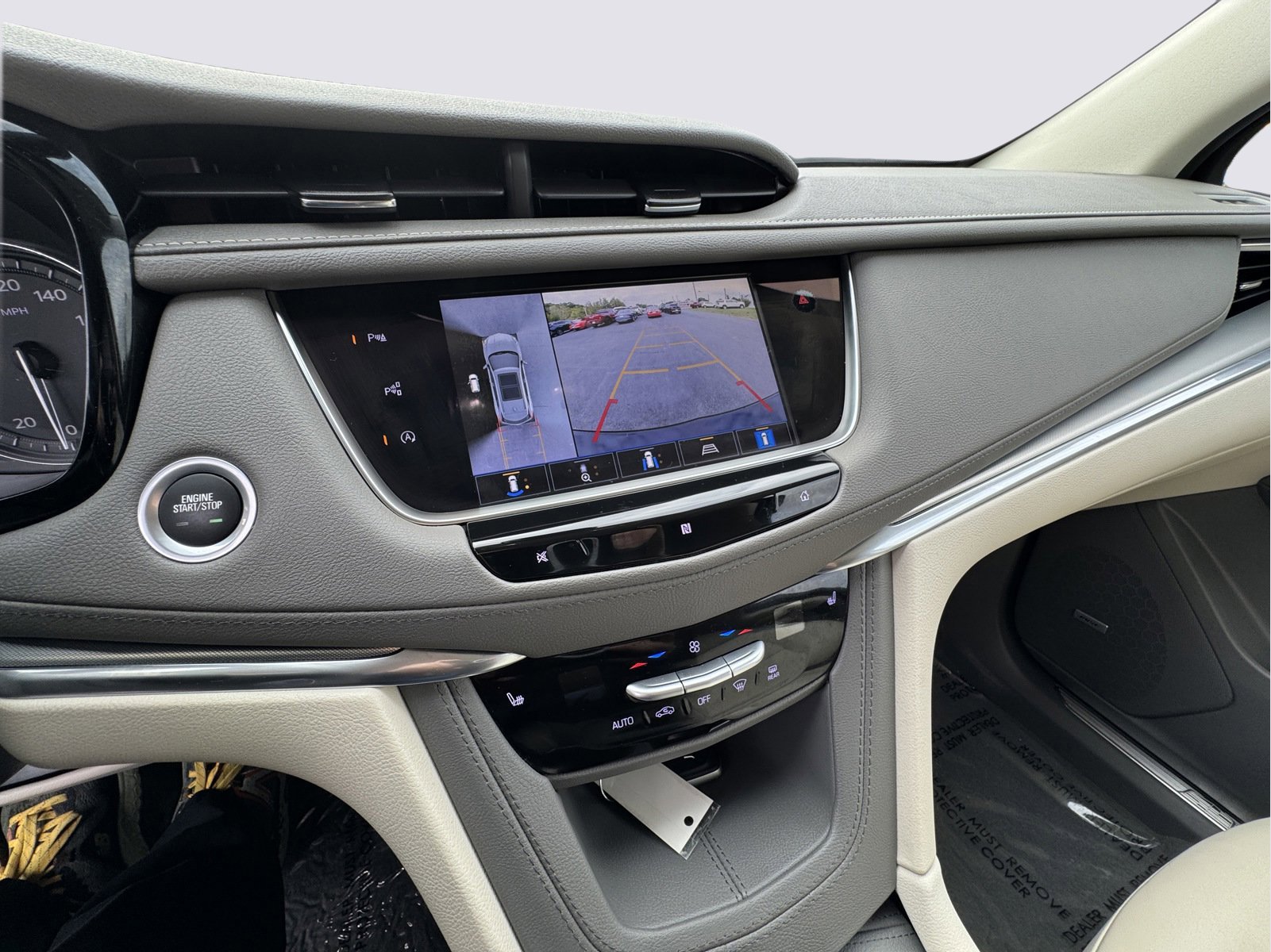 2021 Cadillac XT5 Vehicle Photo in LEOMINSTER, MA 01453-2952