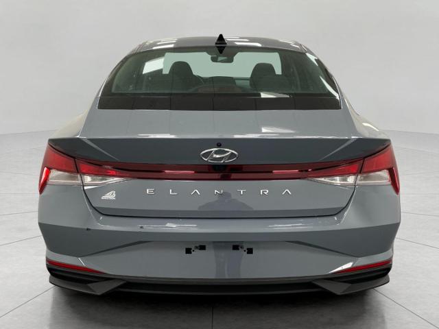 2021 Hyundai ELANTRA Vehicle Photo in Appleton, WI 54913