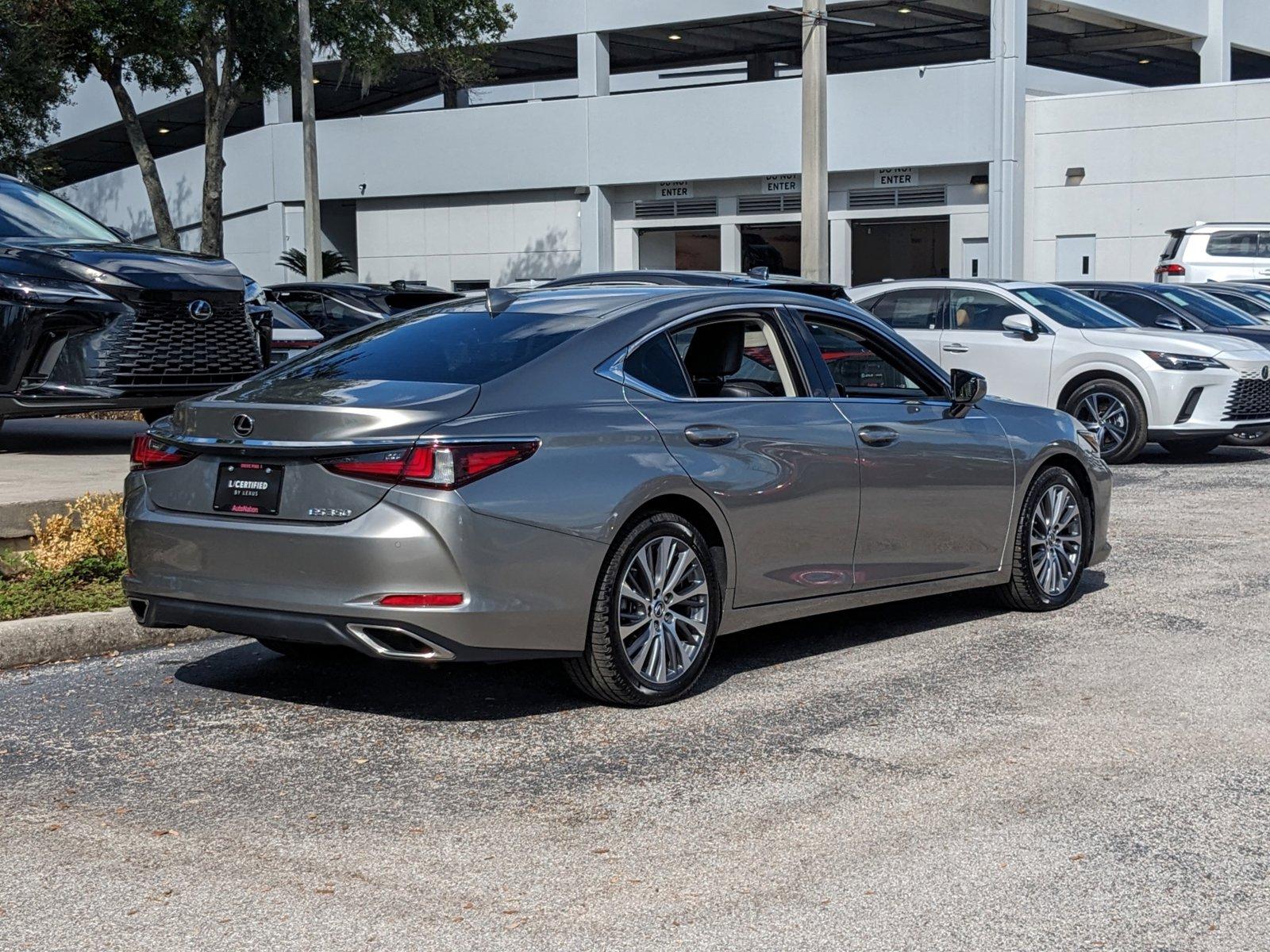 2019 Lexus ES 350 Vehicle Photo in Tampa, FL 33614