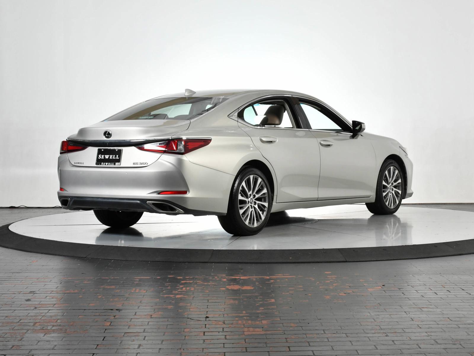 2019 Lexus ES 350 Vehicle Photo in DALLAS, TX 75235