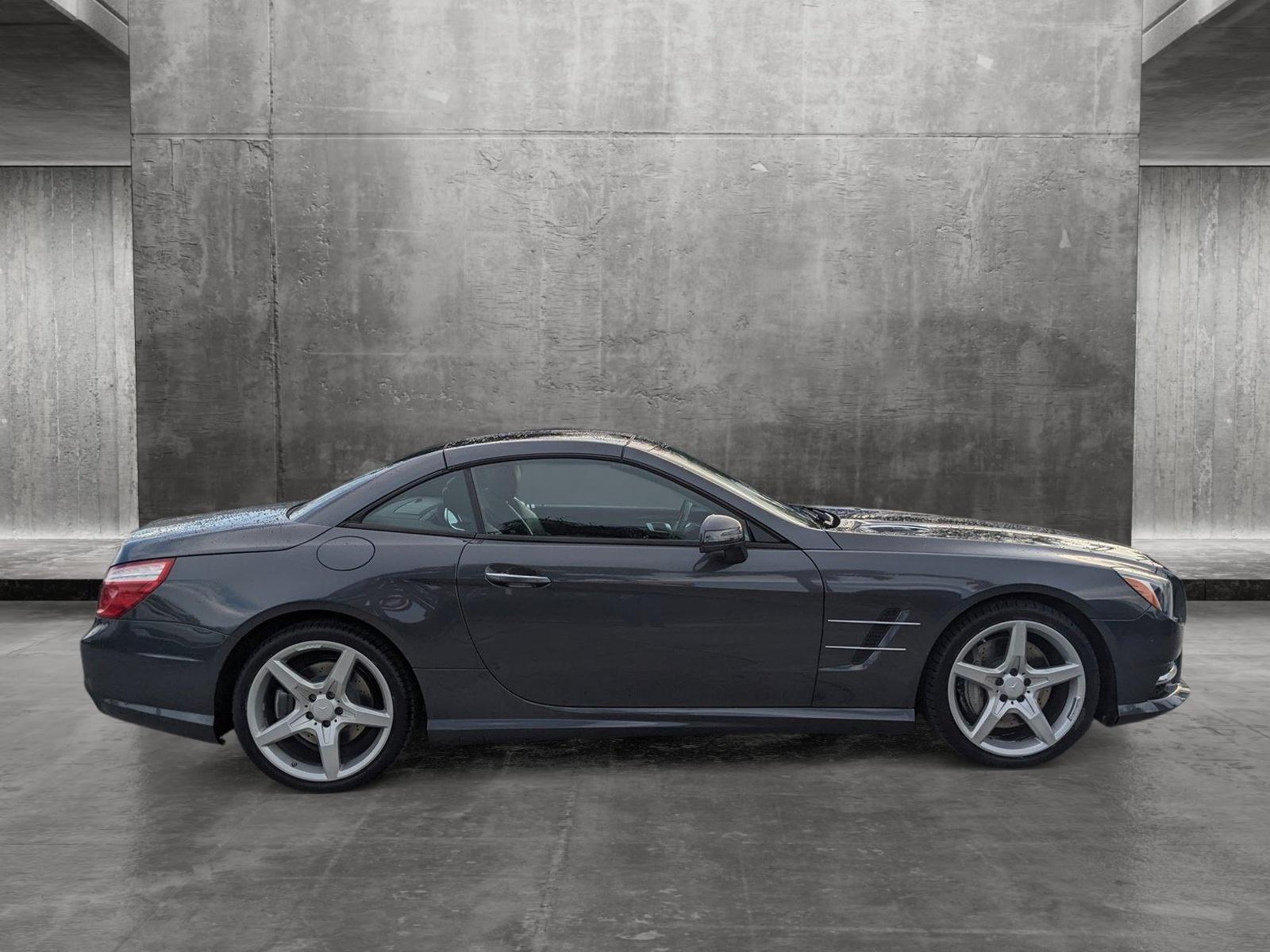 2013 Mercedes-Benz SL-Class Vehicle Photo in MIAMI, FL 33172-3015