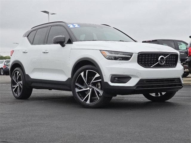 Used 2022 Volvo XC40 R-Design with VIN YV4162UM8N2790975 for sale in Columbus, OH