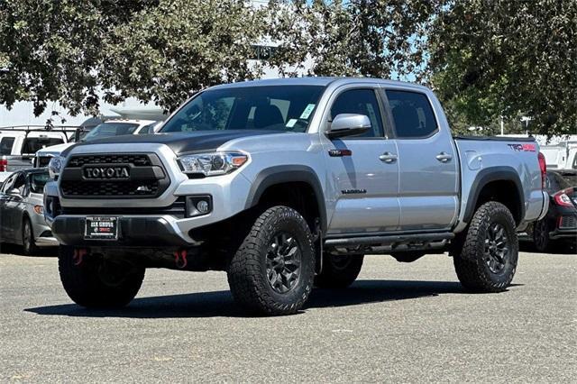 2019 Toyota Tacoma 4WD Vehicle Photo in ELK GROVE, CA 95757-8703