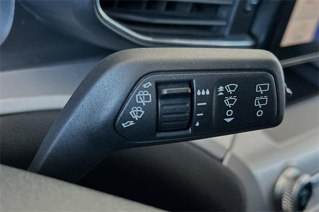 2023 Ford Explorer Vehicle Photo in ELK GROVE, CA 95757-8703