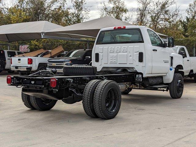 2023 Chevrolet Silverado Chassis Cab Vehicle Photo in SELMA, TX 78154-1460