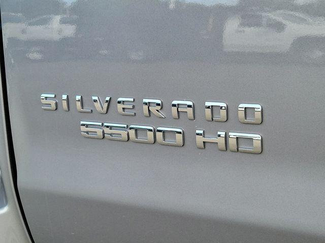 2024 Chevrolet Silverado 5500 HD Vehicle Photo in DANBURY, CT 06810-5034