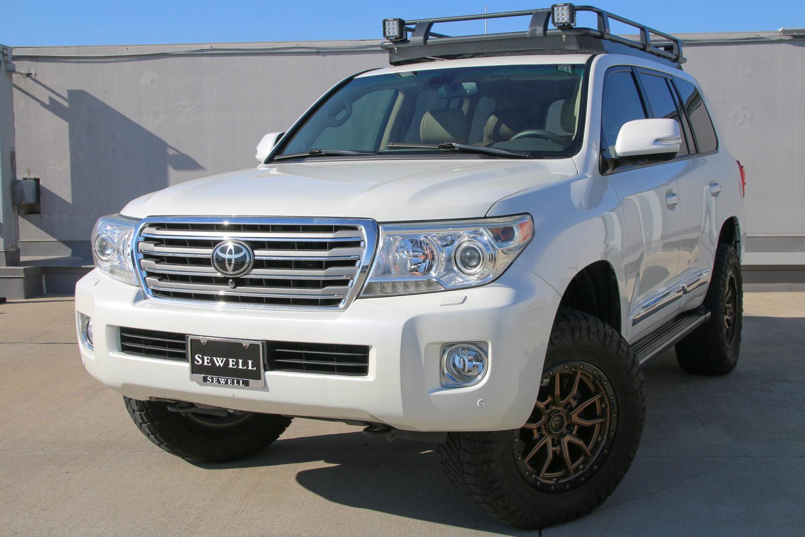 2013 Toyota Land Cruiser Vehicle Photo in SUGAR LAND, TX 77478