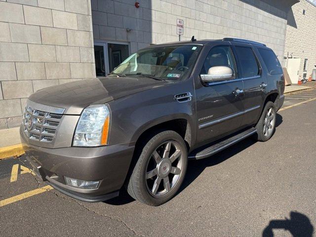 2012 Cadillac Escalade Vehicle Photo in TREVOSE, PA 19053-4984