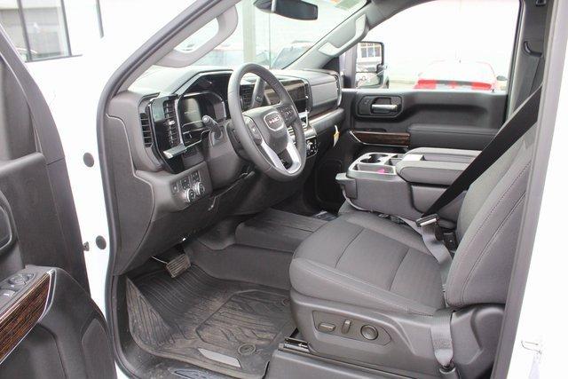 2024 GMC Sierra 3500 HD CC Vehicle Photo in SAINT CLAIRSVILLE, OH 43950-8512