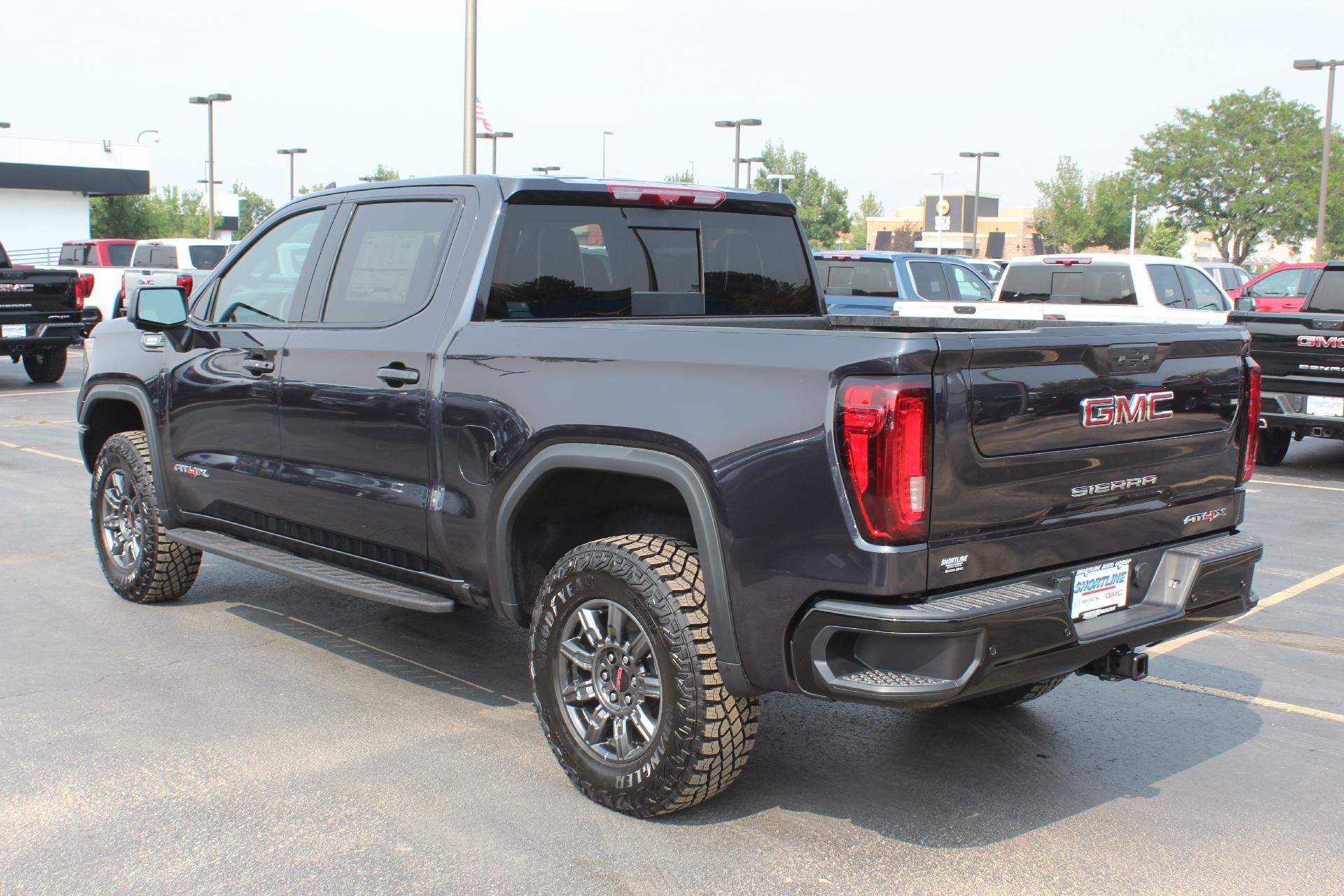 2024 GMC Sierra 1500 Vehicle Photo in AURORA, CO 80012-4011