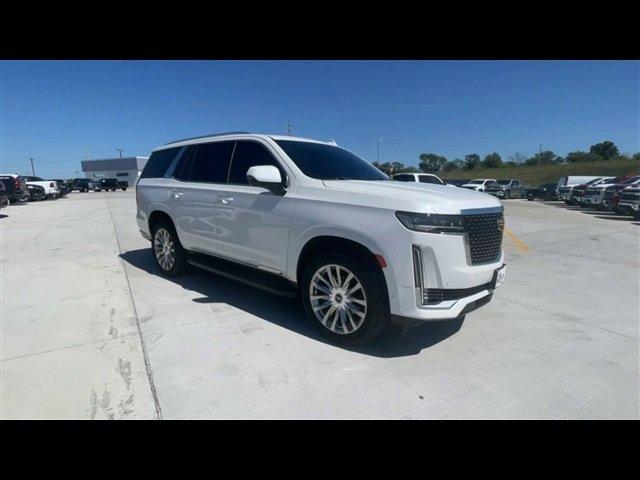 Used 2021 Cadillac Escalade Premium Luxury with VIN 1GYS4BKL3MR360293 for sale in Centralia, MO