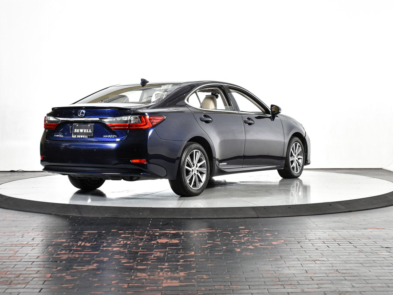 2016 Lexus ES 300h Vehicle Photo in DALLAS, TX 75235