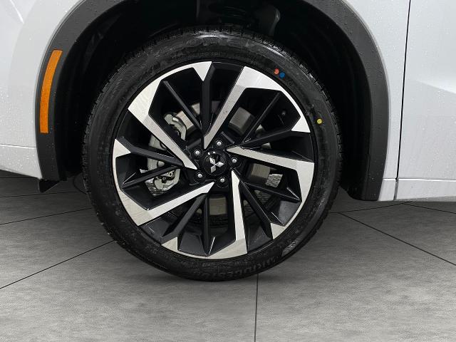 2024 Mitsubishi Outlander Plug-In Hybrid Vehicle Photo in Appleton, WI 54913