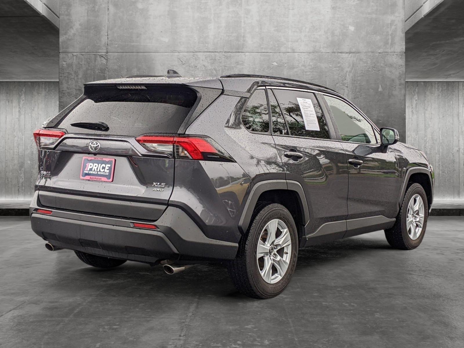 2019 Toyota RAV4 Vehicle Photo in LAUREL, MD 20707-4697