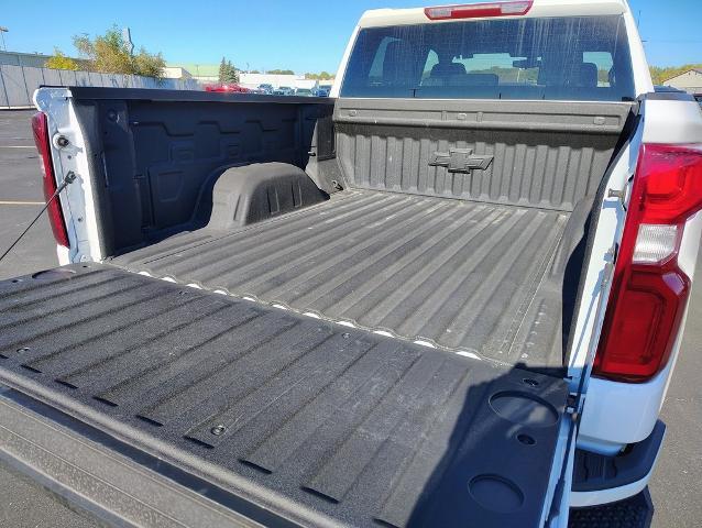 2022 Chevrolet Silverado 1500 LTD Vehicle Photo in GREEN BAY, WI 54304-5303