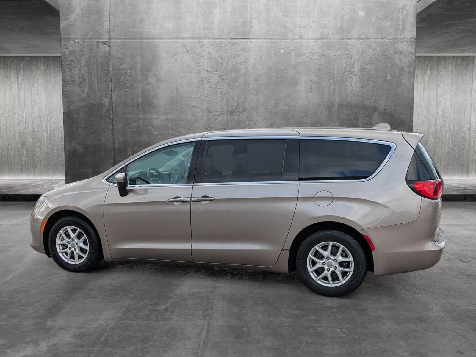 2017 Chrysler Pacifica Vehicle Photo in Corpus Christi, TX 78415