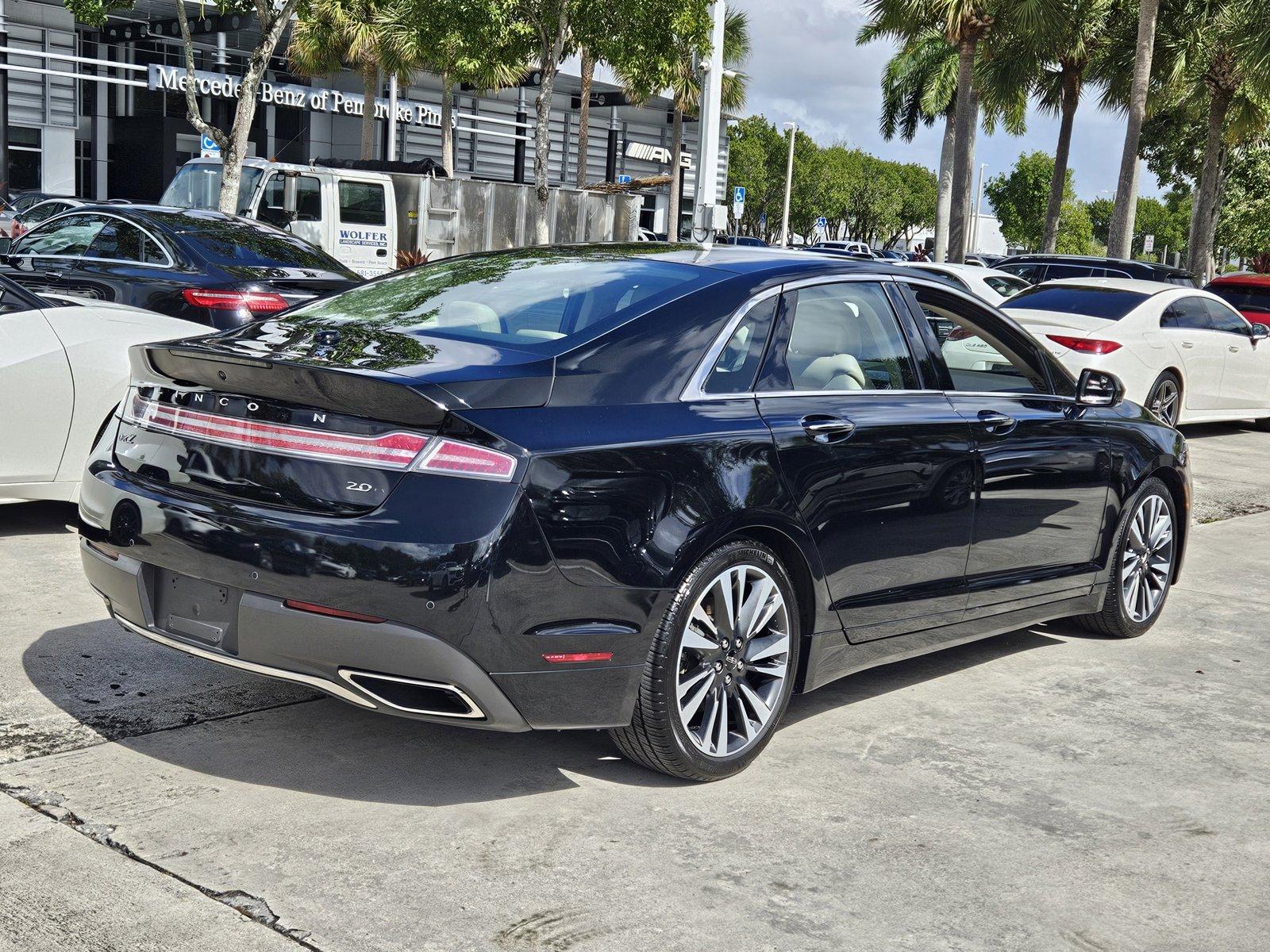 2017 Lincoln MKZ Vehicle Photo in Pembroke Pines , FL 33027