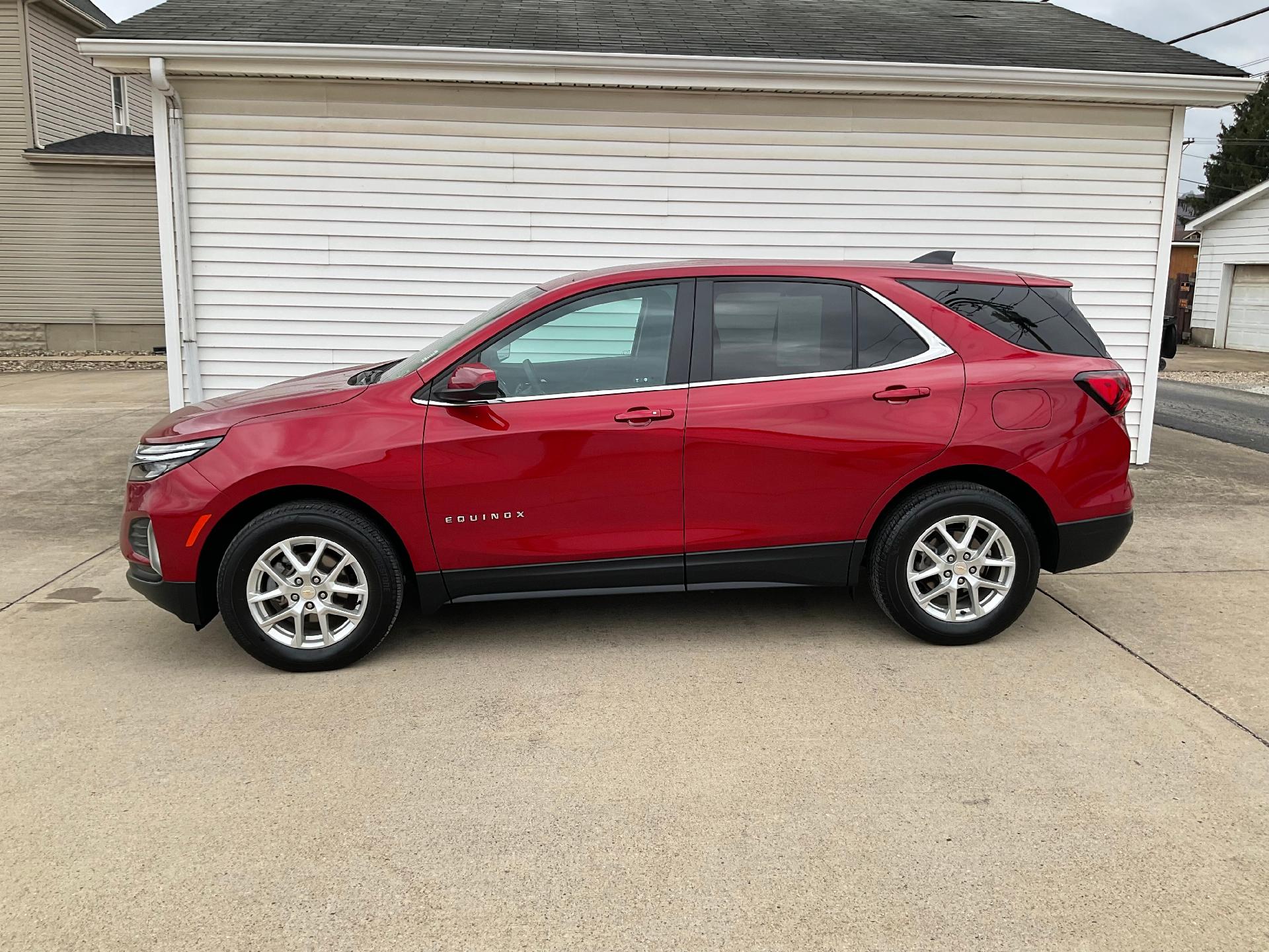 Used 2023 Chevrolet Equinox LT with VIN 3GNAXUEG1PS153607 for sale in Bellaire, OH