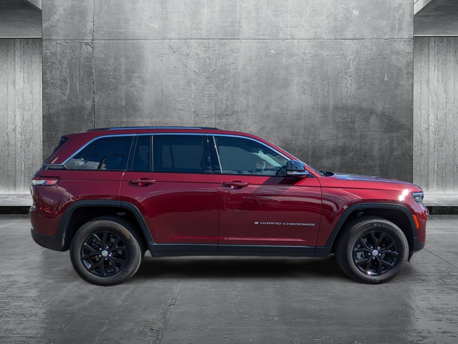 2023 Jeep Grand Cherokee Vehicle Photo in Clearwater, FL 33761