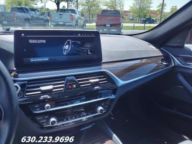 2023 BMW 530e xDrive Vehicle Photo in Saint Charles, IL 60174