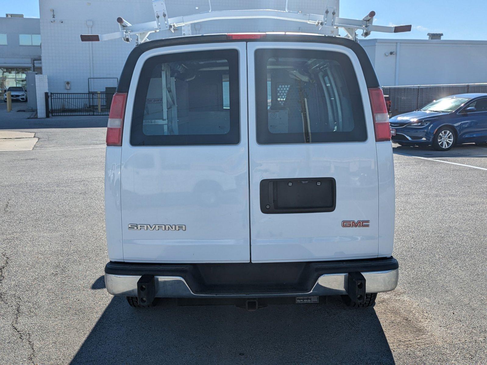 2017 GMC Savana Cargo Van Vehicle Photo in Corpus Christi, TX 78415