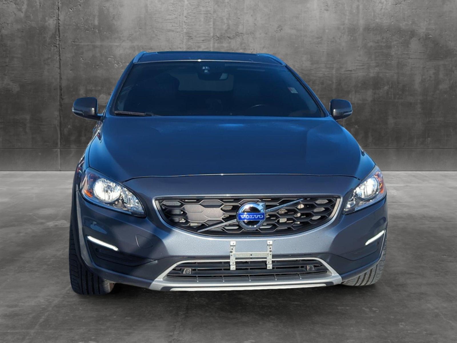 2017 Volvo V60 Cross Country Vehicle Photo in Ft. Myers, FL 33907