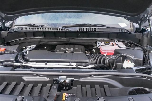 2025 Chevrolet Silverado 1500 Vehicle Photo in VENTURA, CA 93003-8585