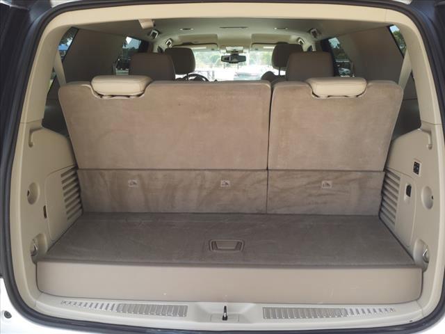 2017 Cadillac Escalade Vehicle Photo in DENTON, TX 76210-9321