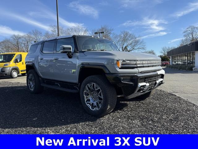 2024 GMC HUMMER EV SUV Vehicle Photo in CHICOPEE, MA 01020-5001