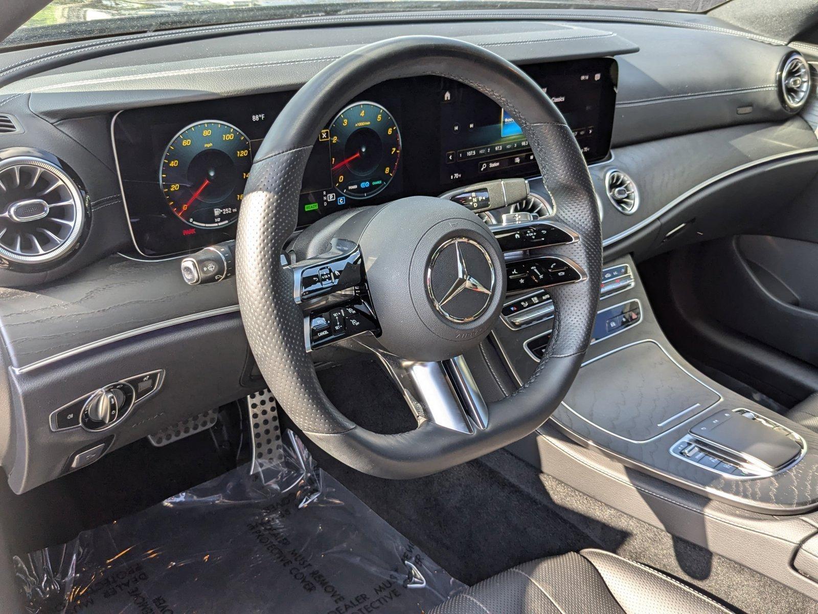 2022 Mercedes-Benz E-Class Vehicle Photo in Miami, FL 33169